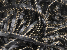 Кант матовый в мотке обшитый бежевой ниткой (метр) Кант матовый в мотке обшитый бежевой ниткой (метр)