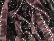 Кант тканевой бордовый обшитый серой ниткой (метр) Кант тканевой бордовый обшитый серой ниткой (метр)