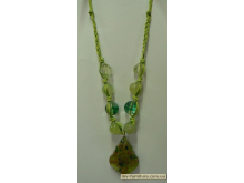 Колье веревка №5 стекло пластмасса салатовый листик (25см) Колье веревка №5 стекло пластмасса салатовый листик (25см)