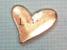 Украшения клеевые металл Love (100шт) Украшения клеевые металл Love (100шт)