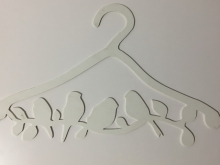 Плечики для одежды с логотипом пластик 3мм Плечики для одежды с логотипом пластик 3мм