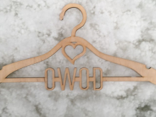 Плечики для одежды с логотипом OWOD фанера 6мм Плечики для одежды с логотипом OWOD фанера 6мм