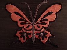 Вышивка апликация бабочка 10смх8см персик