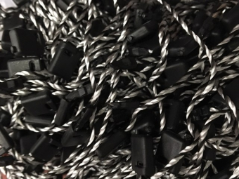 Крепеж пломба шнур (1000шт) черно-белый Крепеж пломба шнур (1000шт) черно-белый