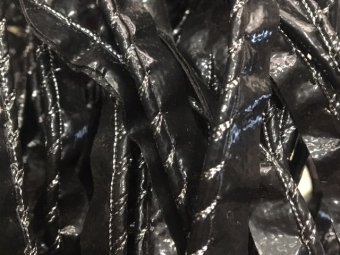 Кант лаковый в мотке обшитый серебряной ниткой (30м) Кант лаковый в мотке обшитый серебряной ниткой (30м)