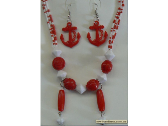 Колье+серьги бисер №5 пластмасса красный фигурки (30см) Колье+серьги бисер №5 пластмасса красный фигурки (30см)