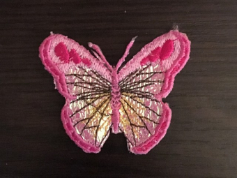 Вышивка апликация бабочка 6смх4,5см розовый Вышивка апликация бабочка 6смх4,5см розовый
