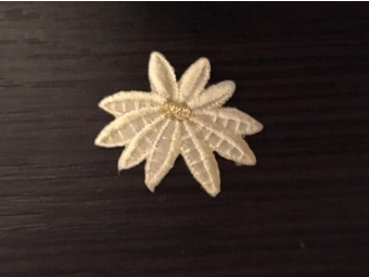 Вышивка апликация цветок маленький 3смх3см желтый Вышивка апликация цветок маленький 3смх3см желтый