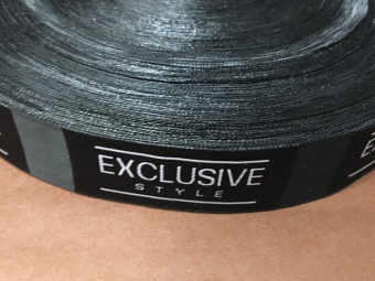 Этикетка тканная жакардовая 3см Exlusive (100м) черный Этикетка тканная жакардовая 3см Exlusive (100м) черный