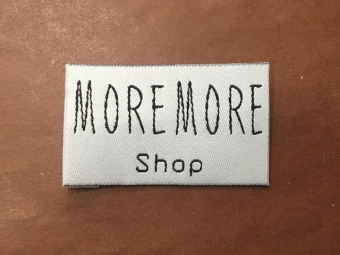 Этикетка тканная жакардовая 40см MoreMore (1000шт) под заказ Этикетка тканная жакардовая 40см MoreMore (1000шт) под заказ